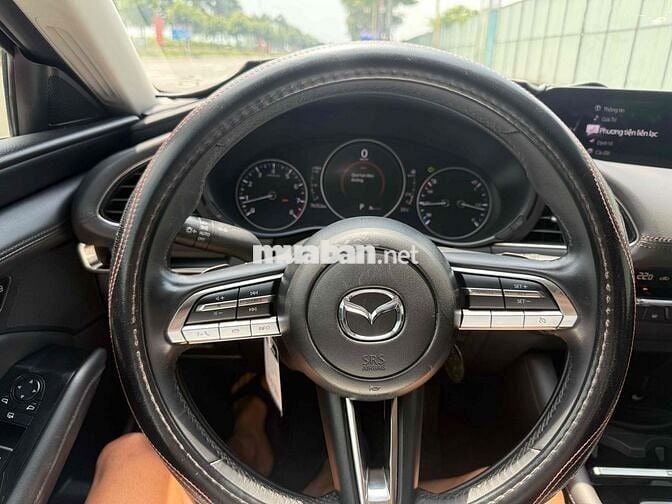 Mazda 3 2020 Sedan 1.5L Luxury - 67000 km