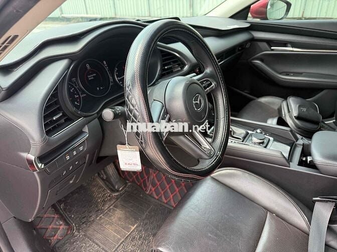 Mazda 3 2020 Sedan 1.5L Luxury - 67000 km