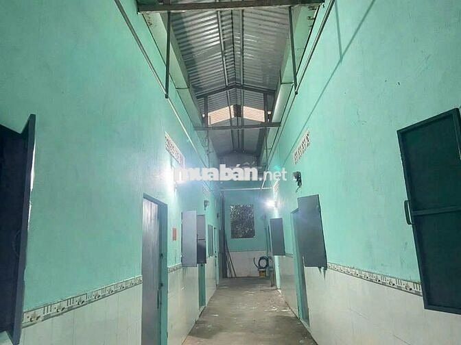 Vỡ nợ ngân hàng nên gấp dãy trọ 6 phòng-2 kiot ở Trảng Bàng. DT 379m2