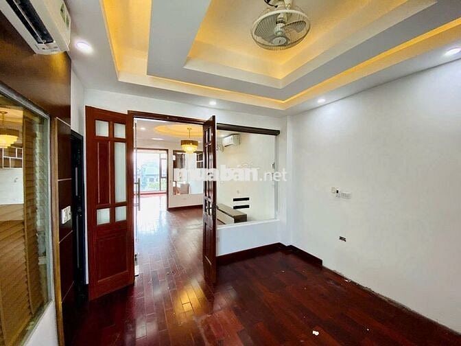 Cho thuê VP tại Trần Quang Diệu, Đống Đa sàn 60m2 giá 12tr/th siêu đẹp