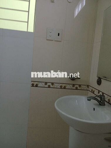 Chính chủ cho thuê phòng lầu 2 quận 10
