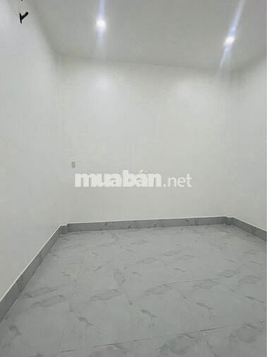 Cần tiền bán gấp căn nhà ở gần TT chợ Trảng Bàng 122m2 SHR giá 680tr