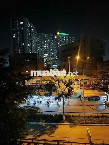 Cho thuê phòng trọ có ban công thoáng mát  gần eon bình tân