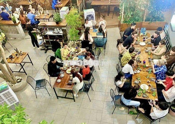 9 X 30 - CHO THUÊ NHÀ MẶT TIỀN TRUNG TÂM PHÚ NHUẬN, KHÔNG GIAN MỞ.
