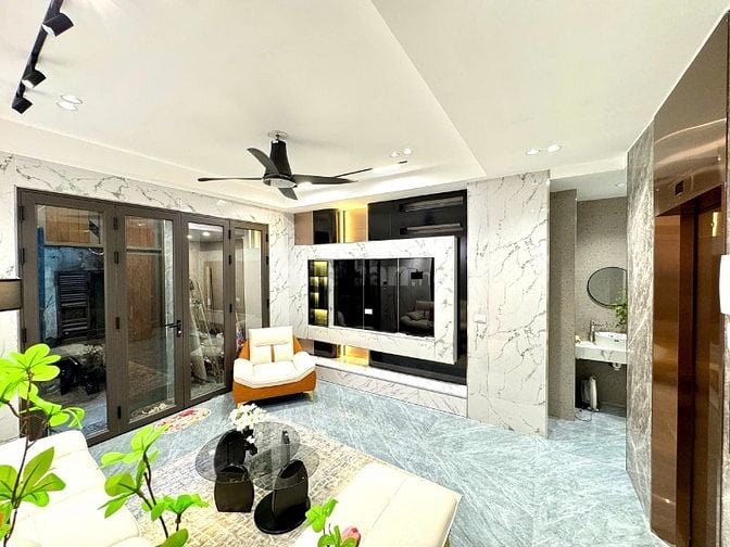 Siêu phẩm Đống Đa 36/42m2 7 tầng thang máy - nhà đẹp - lô góc