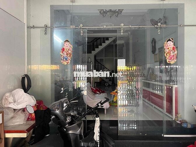 Cho thuê mặt bằng đường Nguyễn Xuân Khoát
