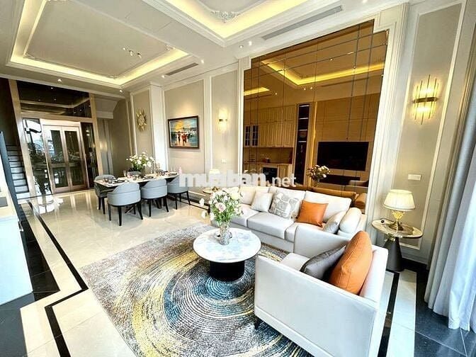 Bán nhà phố Đàm Quang Trung- Phố Trạm gần ngay TTTM Aeon Long Biên