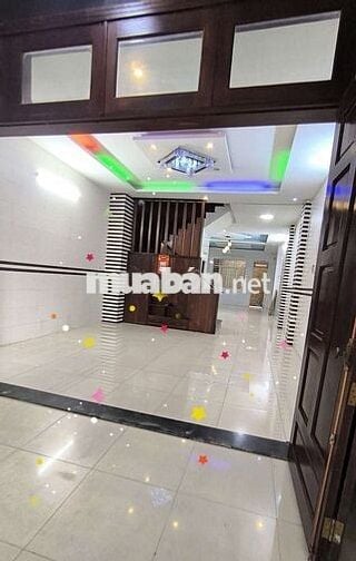 CHO THUÊ NHÀ 5X22(TRỆT+4LẦU+9PN)CÓ THANG TẢI HÀNG ĐƯỜNG LỚN CON40F