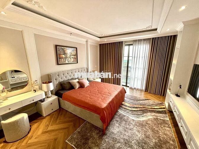 Bán nhà phố Đàm Quang Trung- Phố Trạm gần ngay TTTM Aeon Long Biên