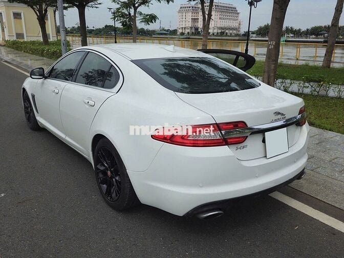 Jaguar XF 2014 2.0 AT - 125000 km