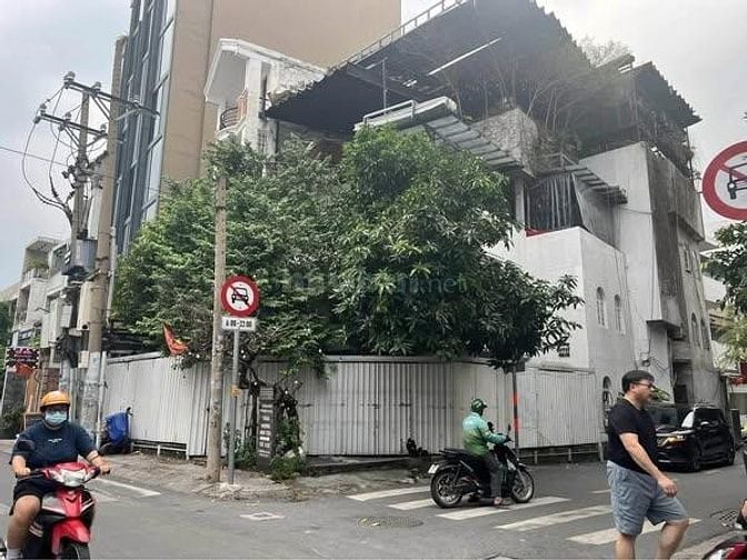 Cho thuê nhà Góc 2 mặt tiền: Huỳnh Tịnh Của & Nguyễn Văn Mai, Quận 3