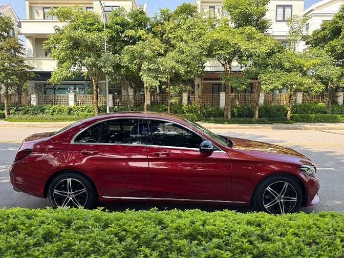 Cần bán Mercedes Benz sx  2020 siêu đẹp