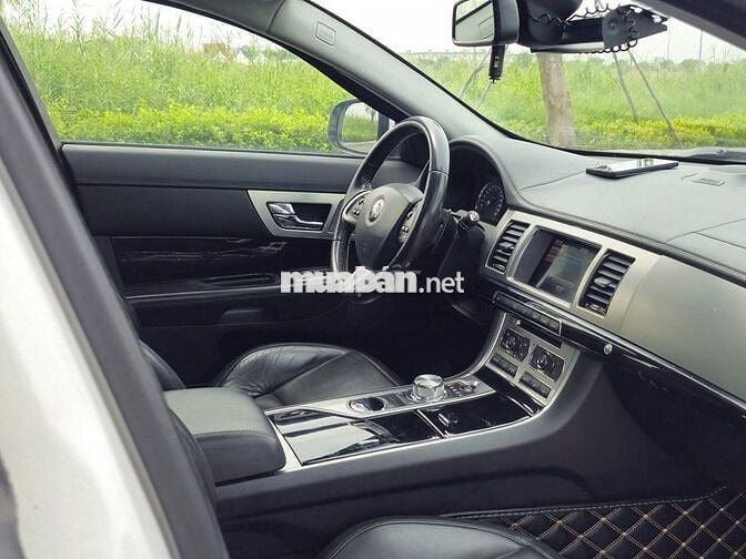 Jaguar XF 2014 2.0 AT - 125000 km