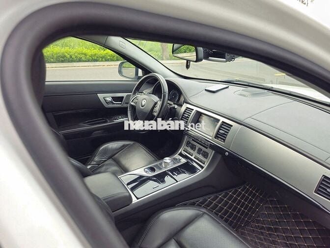Jaguar XF 2014 2.0 AT - 125000 km