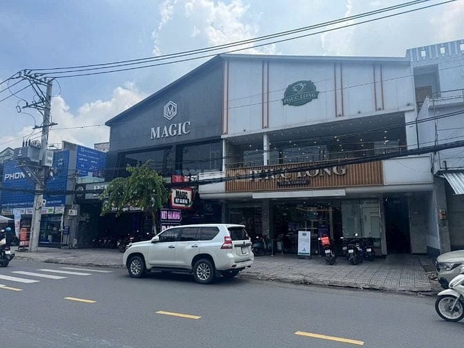 BÁN NHÀ MẶT TIỀN NGANG 23.5M NGUYỄN ẢNH THỦ, QUẬN 12.