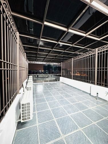 BÁN NHÀ trong ngõ ngõ 101 phố Trạm, phường Long Biên 60m2x 7 tầng