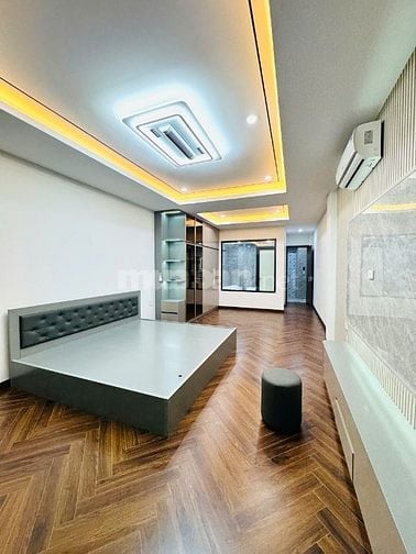 BÁN NHÀ trong ngõ ngõ 101 phố Trạm, phường Long Biên 60m2x 7 tầng
