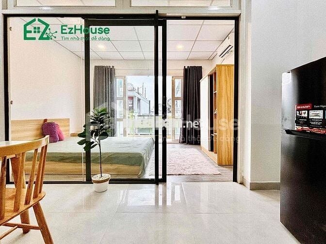 CĂN HỘ FULL NỘI THẤT BANCOL SIÊU THOÁNG SÁT BÊN CD CÔNG THƯƠNG & HUIT