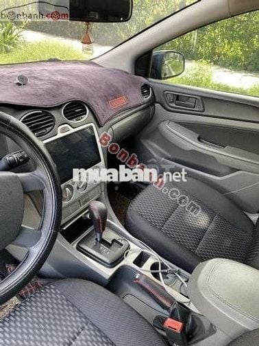 Ford Focus 1.8 AT 2012
