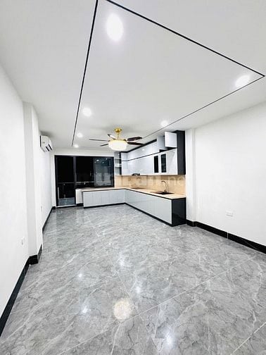 BÁN NHÀ trong ngõ ngõ 101 phố Trạm, phường Long Biên 60m2x 7 tầng