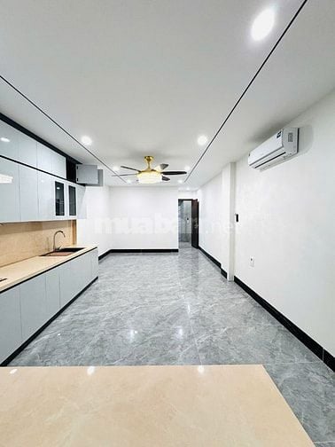 BÁN NHÀ trong ngõ ngõ 101 phố Trạm, phường Long Biên 60m2x 7 tầng