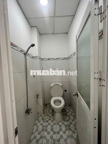 Nhà giá tốt tại Hiệp bình cách quốc lộ 13 200m kế bên chợ đầu mối