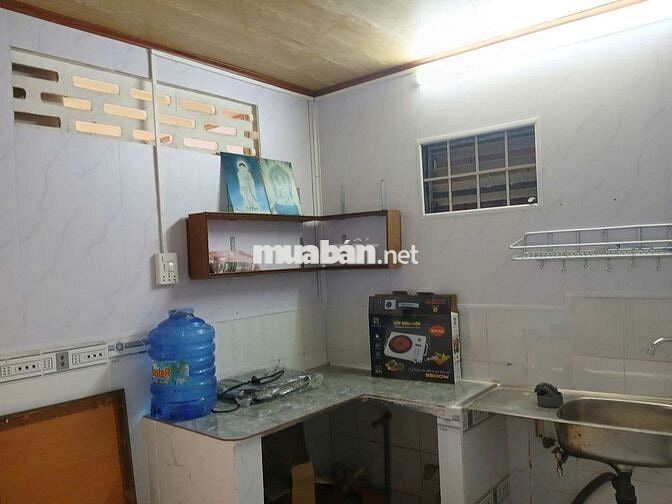 BÁN NHÀ TRỆT LẦU - CẬP VÁCH UBND Q.NK - KẾ BÊN CÔNG VIÊN & VINCOM HV