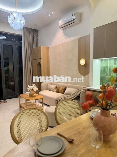 NHÀ CAO CẤP - 3 PHÒNG NGỦ - HẺM 388J NGUYỄN VĂN CỪ
