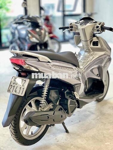 🔥Honda Air Blade 125 2018 BSTP – Màu bạc đẹp keng🔥