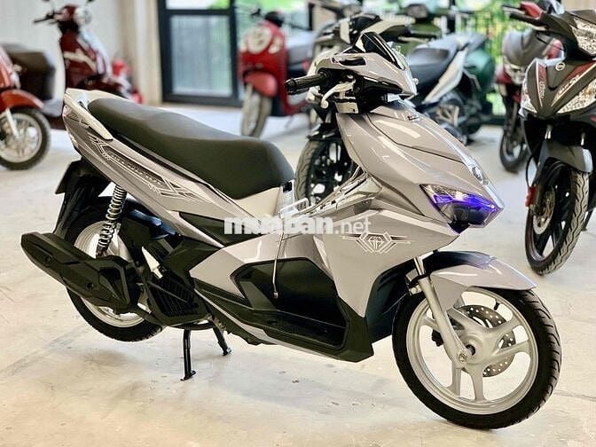 🔥Honda Air Blade 125 2018 BSTP – Màu bạc đẹp keng🔥