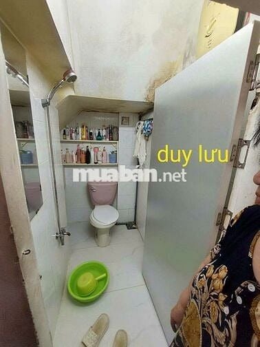 CHO THUÊ NHÀ HẺM 3 GÁC, 1 XET, CÁCH MẠNG THÁNG TÁM