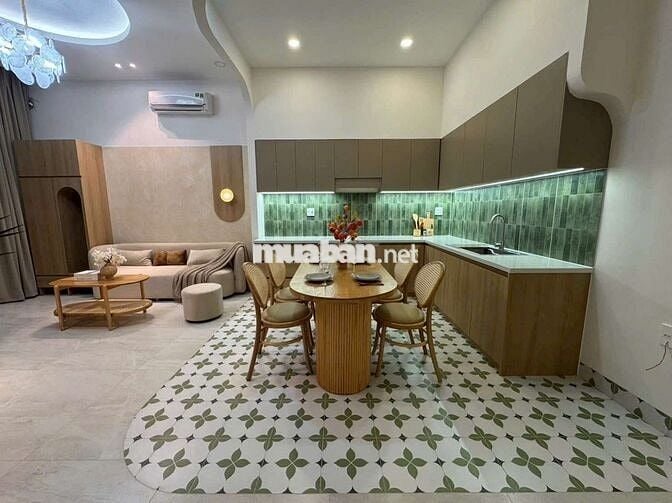 NHÀ CAO CẤP - 3 PHÒNG NGỦ - HẺM 388J NGUYỄN VĂN CỪ