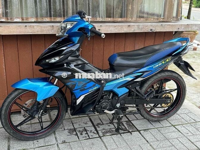 Ex 135 máy êm xe sạch sẽ