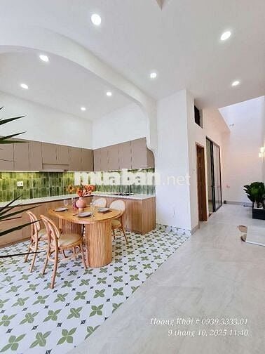 NHÀ HIỆN ĐẠI 3 PHÒNG FULL NỘI THẤT GẦN ĐẠI HỌC Y DƯỢC