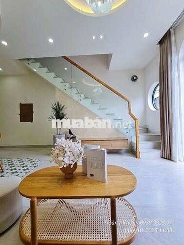 NHÀ HIỆN ĐẠI 3 PHÒNG FULL NỘI THẤT GẦN ĐẠI HỌC Y DƯỢC