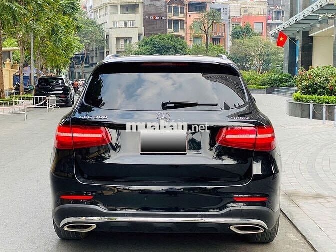 Mercedes Benz GLC300 -  sx 2018  - 5v km