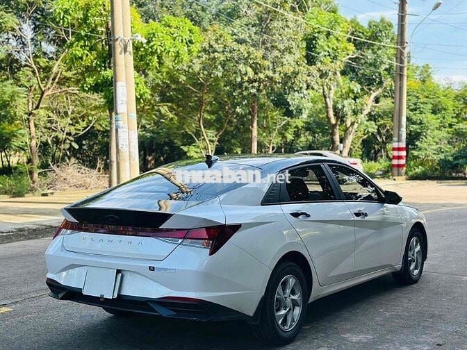 Hyundai Elantra 2023 1.6 AT Tiêu chuẩn  - 6000 km