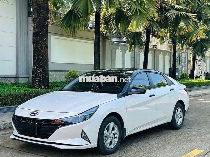 Hyundai Elantra 2023 1.6 AT Tiêu chuẩn  - 6000 km