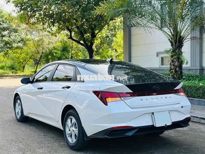 Hyundai Elantra 2023 1.6 AT Tiêu chuẩn  - 6000 km