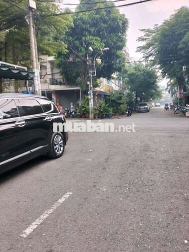 Mặt Tiền KDC Tên Lửa ,DT: 5x16m ,Nhà 3,5 Tầng.