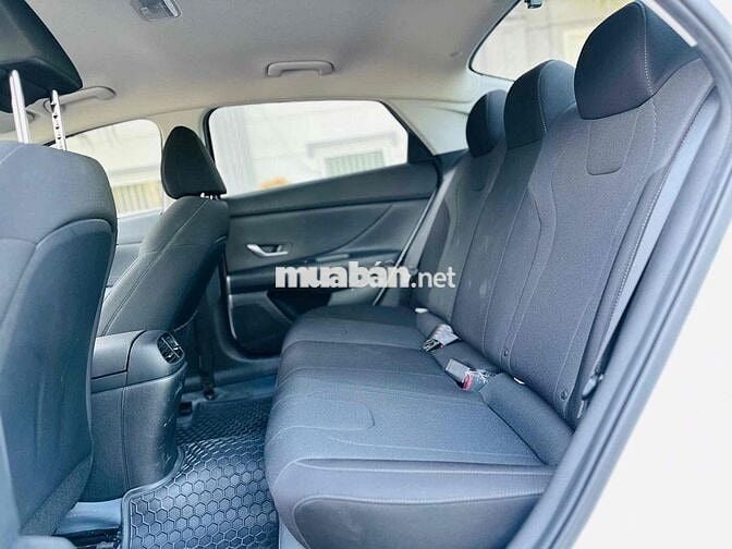 Hyundai Elantra 2023 1.6 AT Tiêu chuẩn  - 6000 km