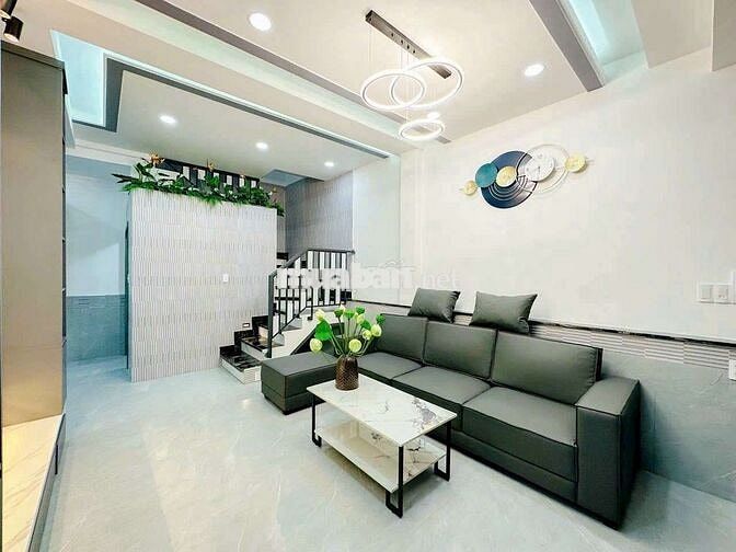 nhà mới đẹp giá họp lý. mà còn ở q7 nữa khách ơi.liên hêk e để mua nhe