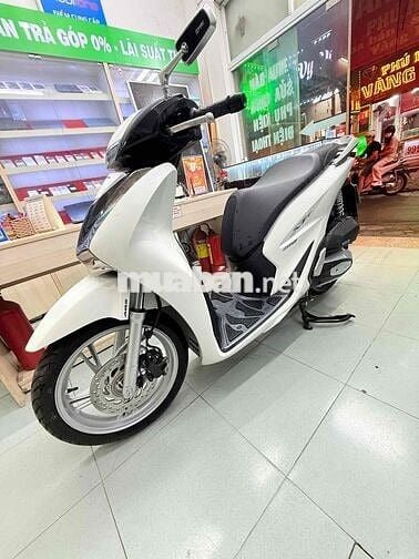Sh160i ABS 2025 chạy 1900km như mới thanh lý ạ