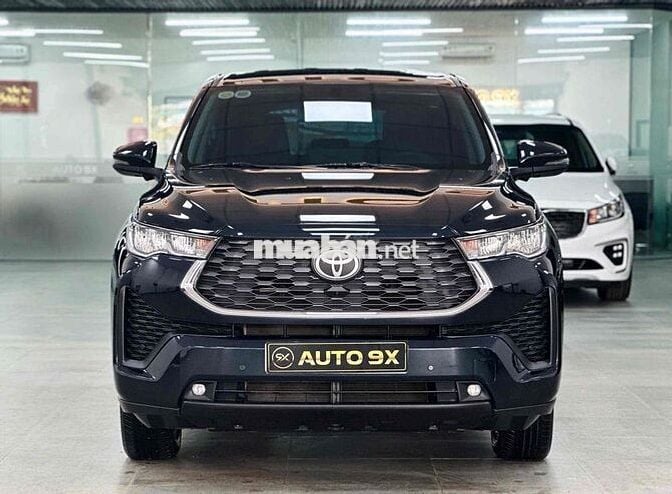 Toyota Innova Cross 2025 - 11000 Km