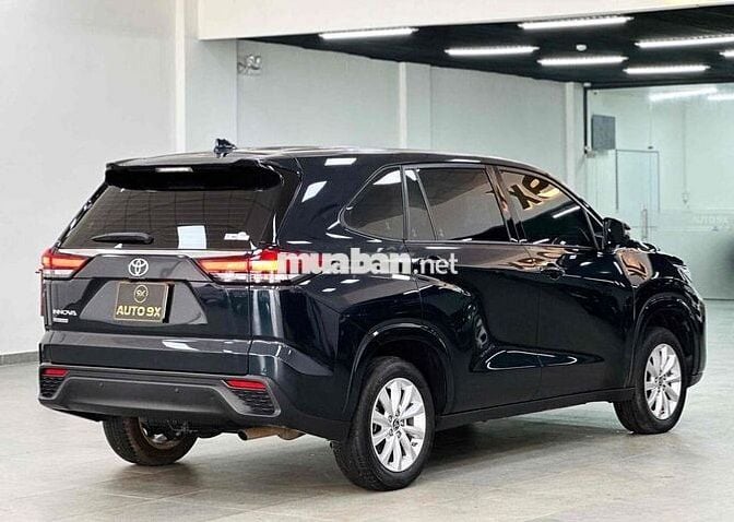 Toyota Innova Cross 2025 - 11000 Km