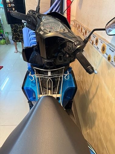 Cần bán xe honda air blade màu xanh đen 2017