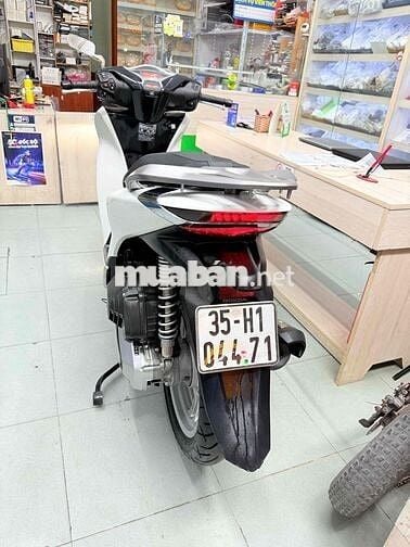 Sh160i ABS 2025 chạy 1900km như mới thanh lý ạ