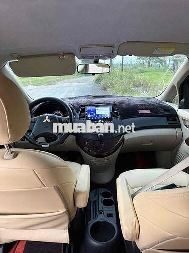 Mitsubishi Grandis 2008 2.4 AT