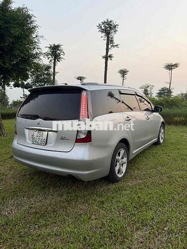 Mitsubishi Grandis 2008 2.4 AT
