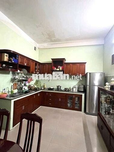 Cho thuê nhà 3 tầng mặt tiền đường 10m5 Ngô Tất Tố - hòa cường